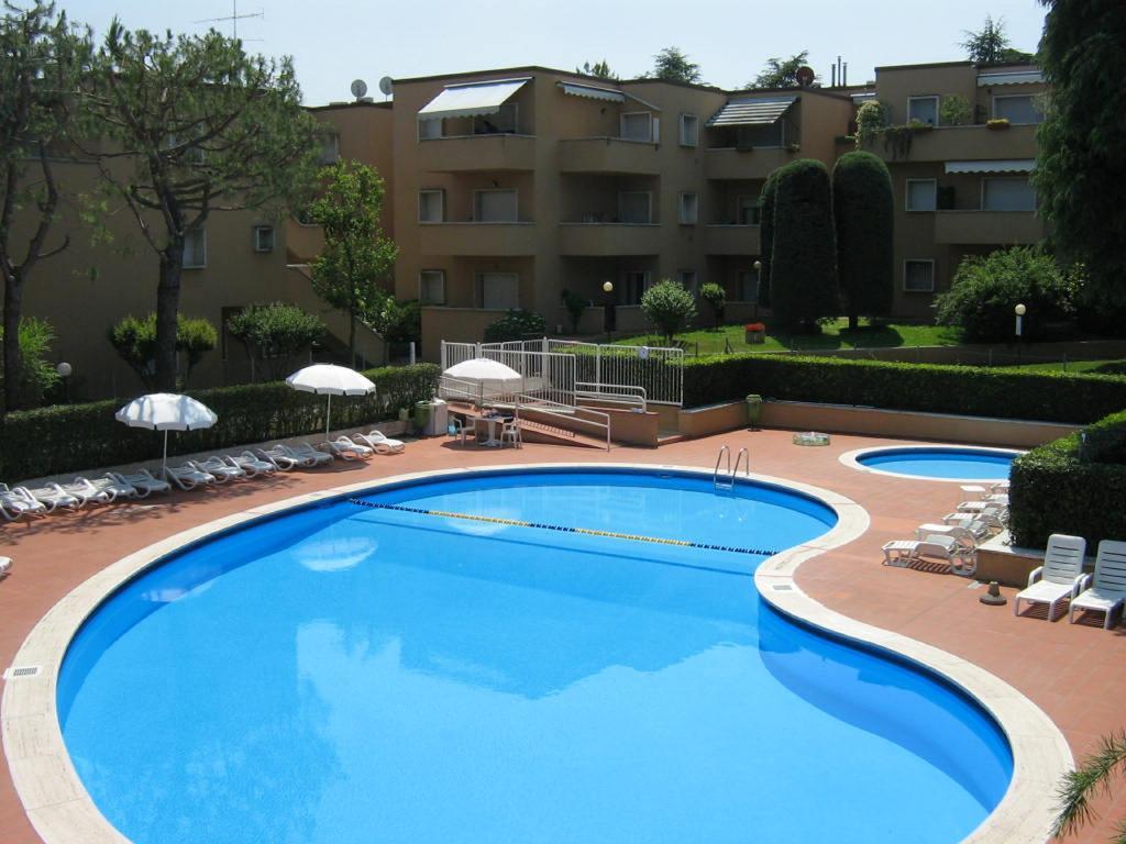 Residence La Madonnina Песк'єра-дель-Гарда Екстер'єр фото
