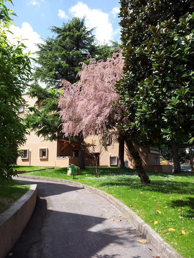Residence La Madonnina Песк'єра-дель-Гарда Екстер'єр фото